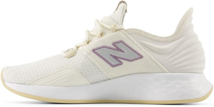 New Balance Women's Fresh Foam Roav Running Shoe