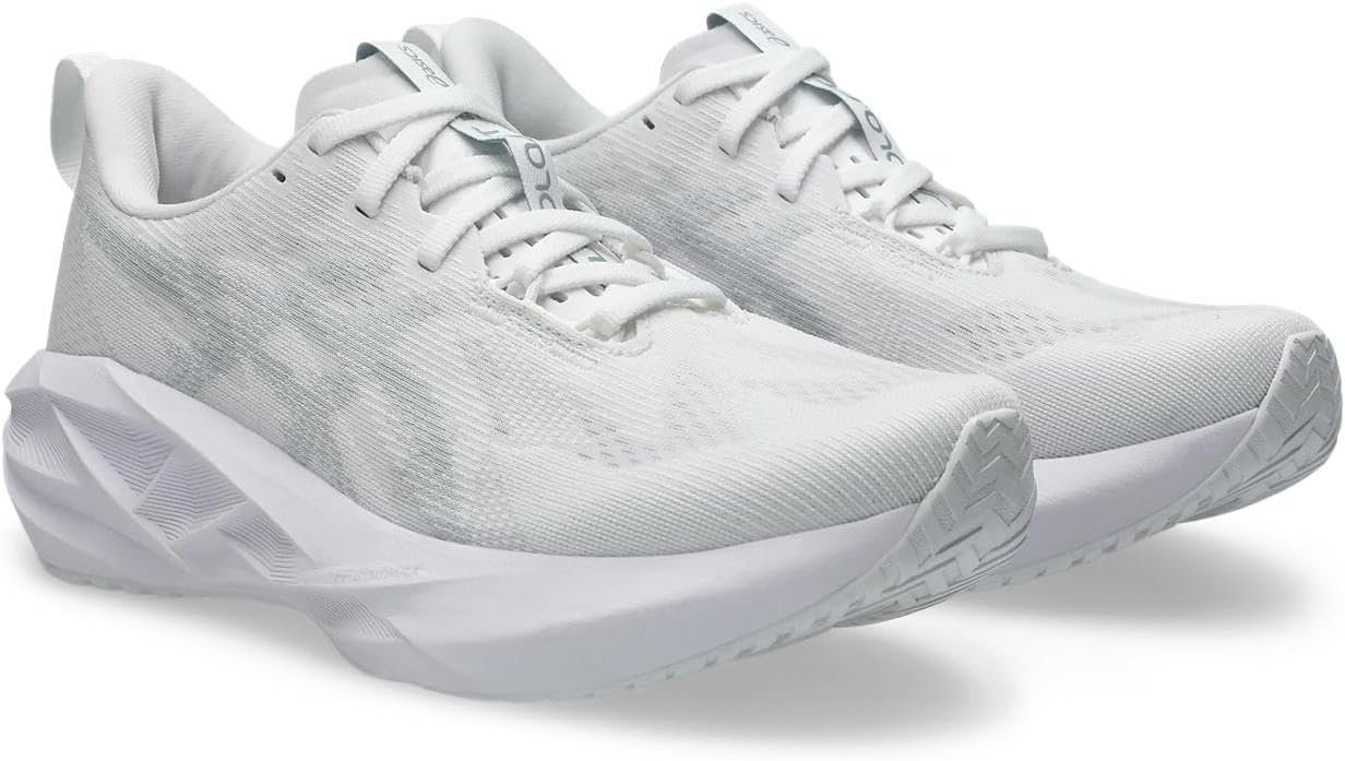 ASICS Women's NOVABLAST 5 Running Shoes
