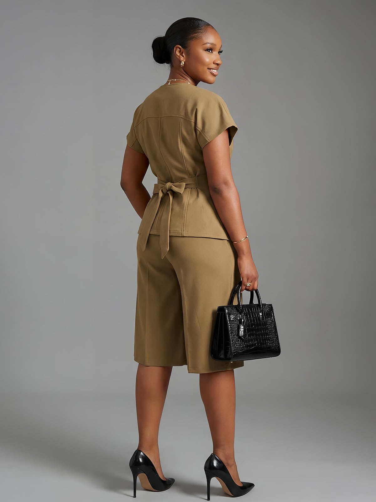 Women's Summer 2 Pieces Suits Set Short Sleeve Blazer Wide Leg Knee-Length Pants Sets Business Casual Outfit