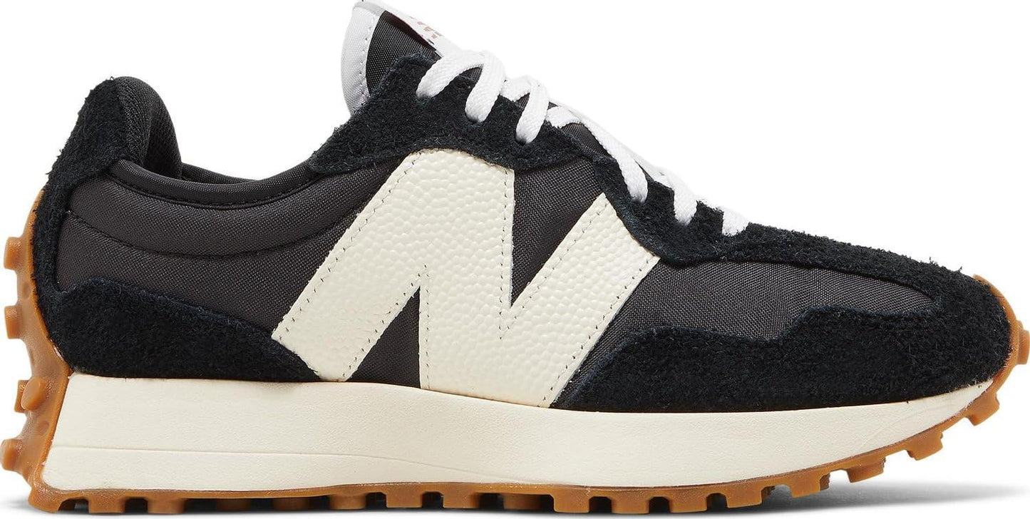 New Balance Women's 327 Sneaker