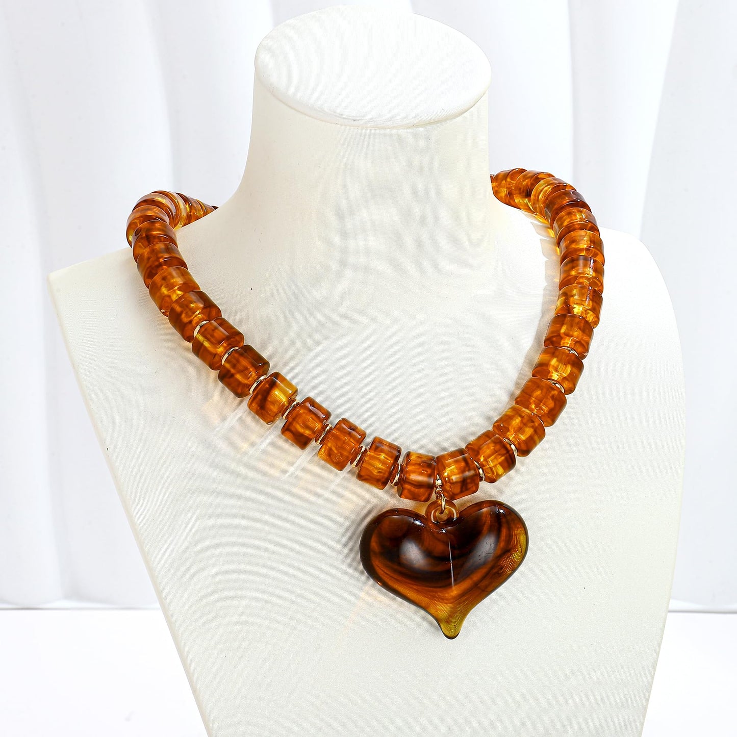 WOWORAMA Chunky Heart Necklaces for Women Colorful Resin Beaded Choker Necklace Gold Puffy Heart Statement Necklace Trendy Acrylic Choker Jewelry