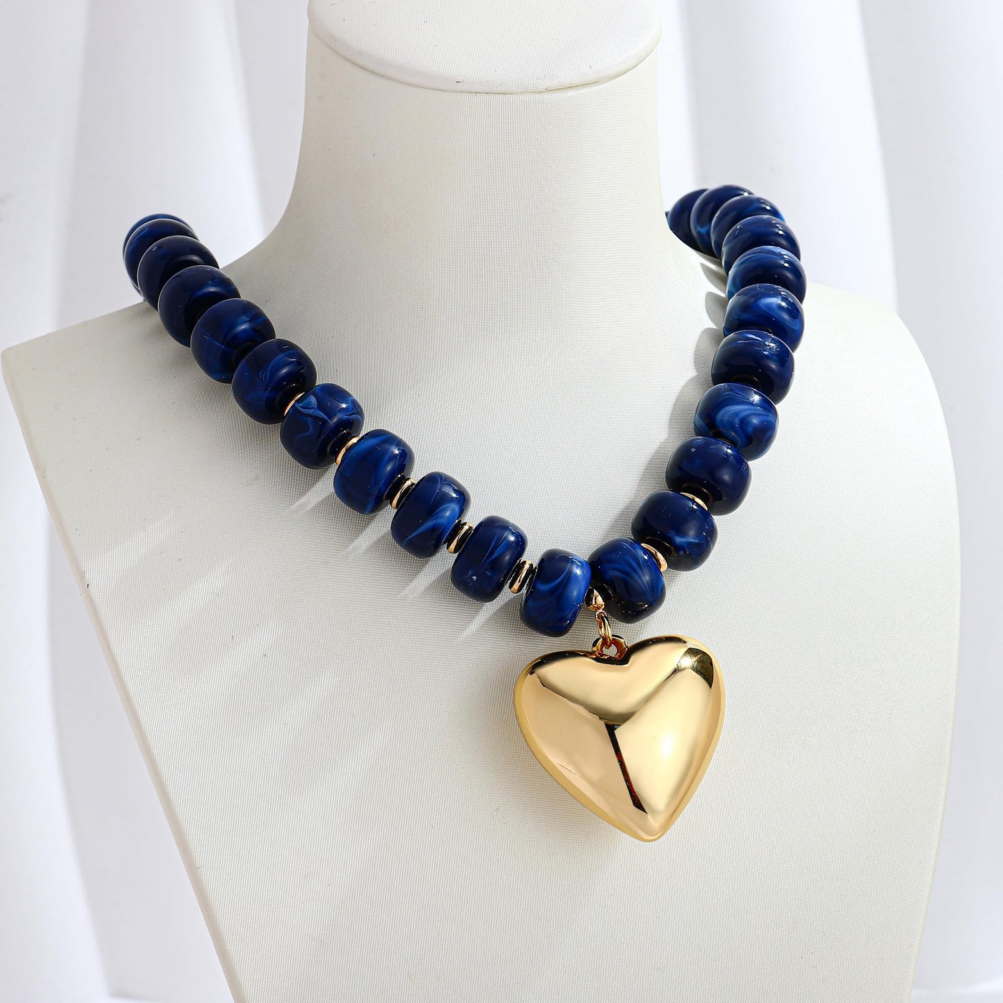 WOWORAMA Chunky Heart Necklaces for Women Colorful Resin Beaded Choker Necklace Gold Puffy Heart Statement Necklace Trendy Acrylic Choker Jewelry