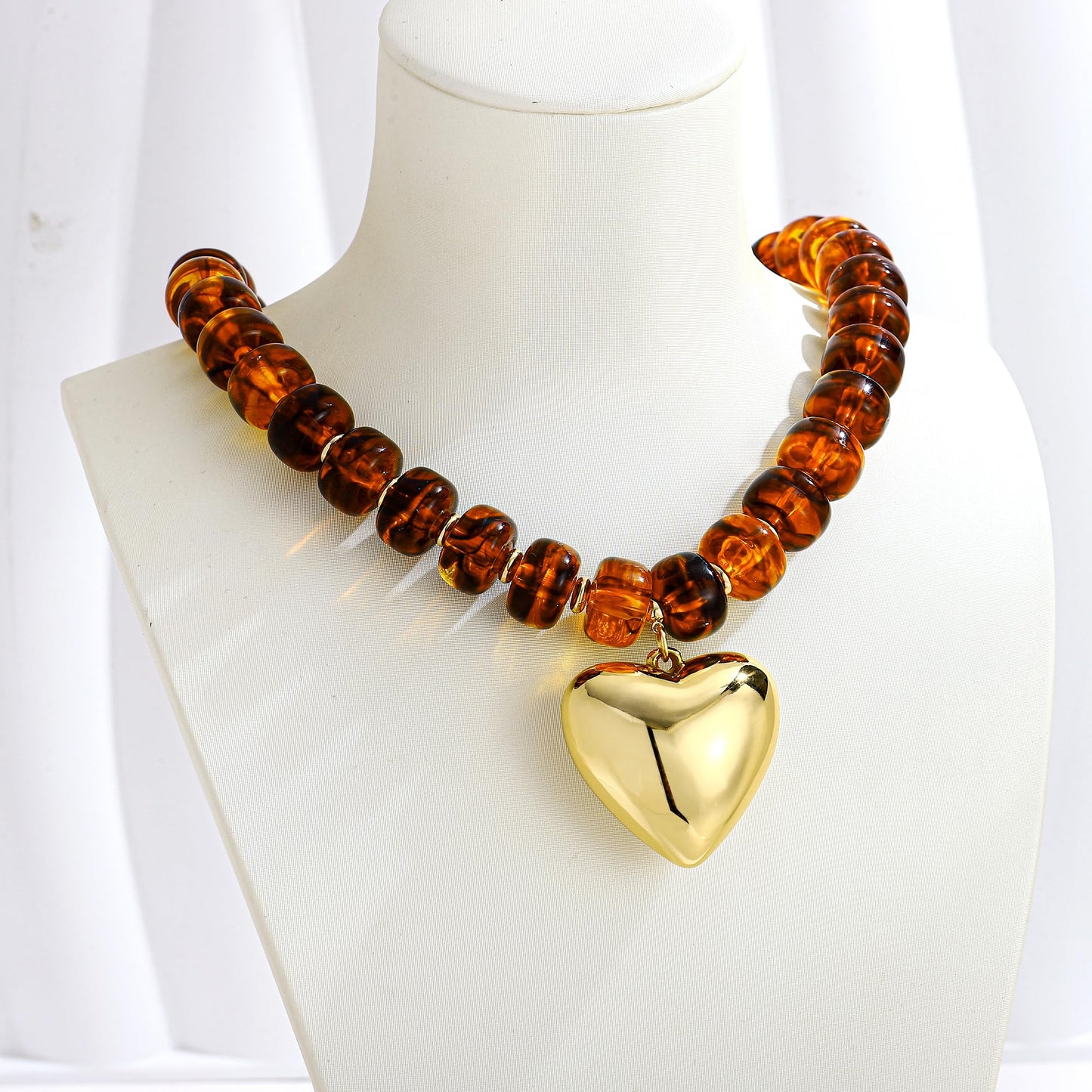 WOWORAMA Chunky Heart Necklaces for Women Colorful Resin Beaded Choker Necklace Gold Puffy Heart Statement Necklace Trendy Acrylic Choker Jewelry