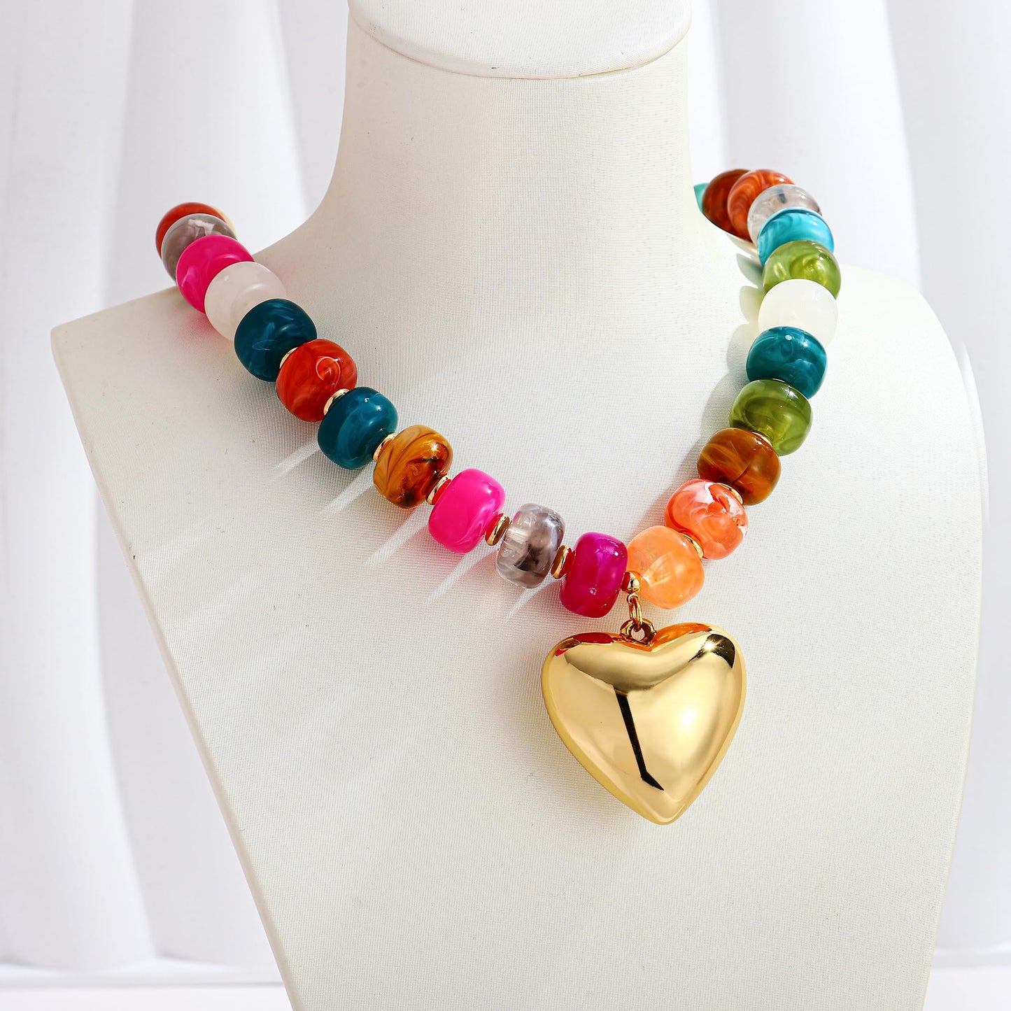 WOWORAMA Chunky Heart Necklaces for Women Colorful Resin Beaded Choker Necklace Gold Puffy Heart Statement Necklace Trendy Acrylic Choker Jewelry